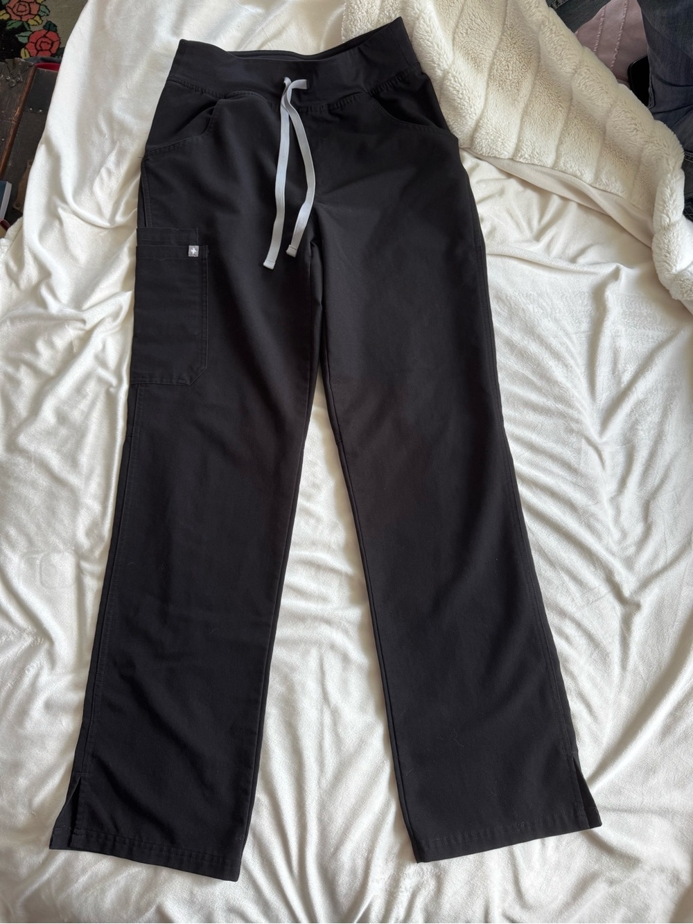 Women’s figs scrub pants